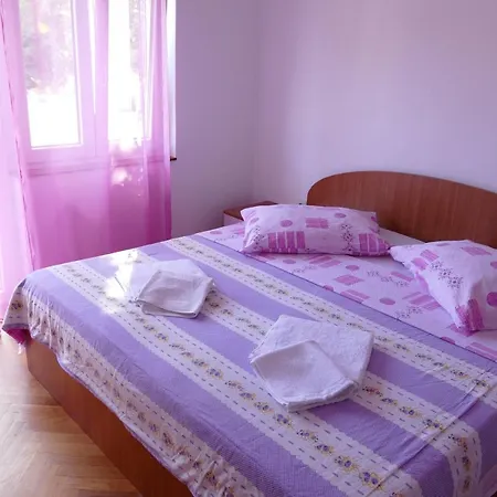 Ljubica & Ante Paparic Apartmán *