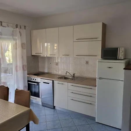 Ljubica & Ante Paparic * Lopar