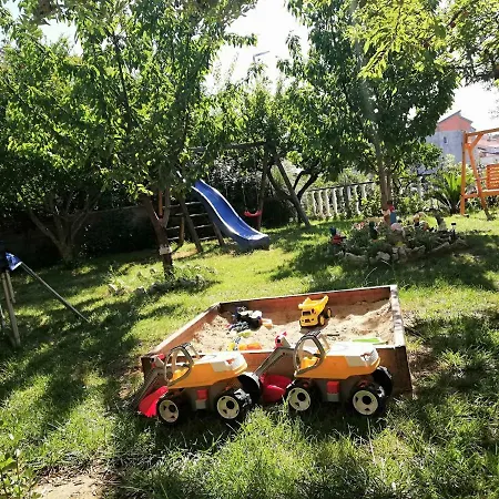 Ljubica & Ante Paparic Apartmán Lopar