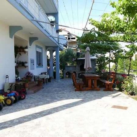 Ljubica & Ante Paparic Apartmán *