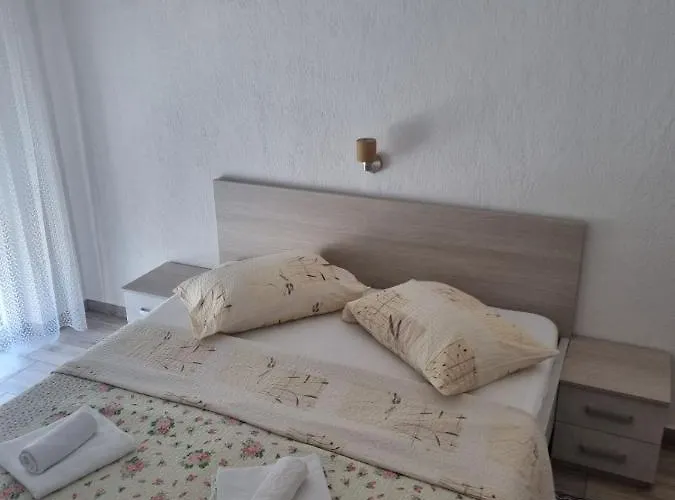 Ljubica&ante Paparić Apartamento *